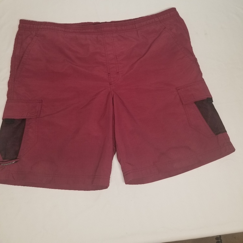 Speedo Men Shorts Size L Swimming Hiking Hidden Zip Pocket Mesh Lining Red Black